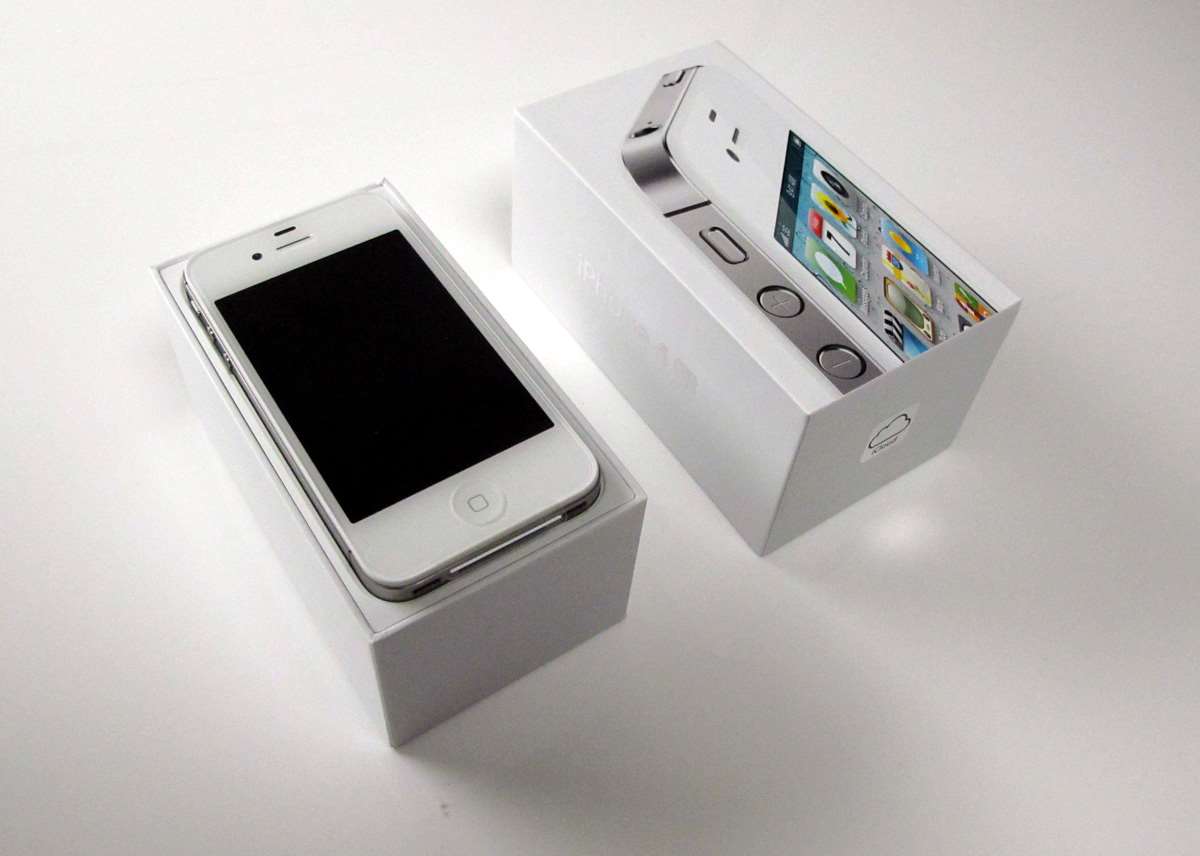 In Pictures: Apple iPhone 4S unboxed - Hardware - Mobility - CRN Australia