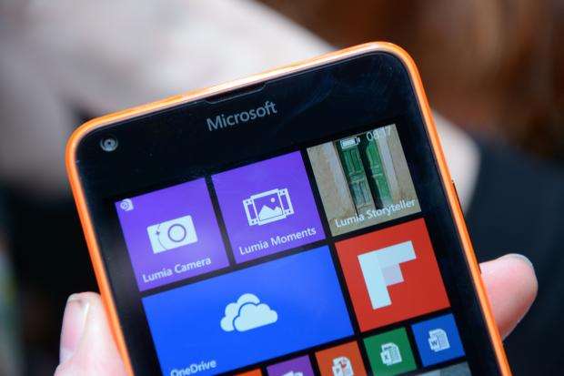Microsoft Lumia 640 - top half Microsoft Lumia 640 - top half
