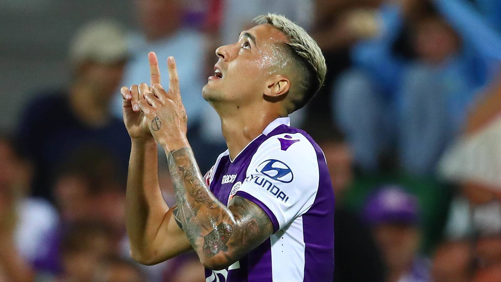 Glory defender makes Korean switch Glory defender makes Korean switch