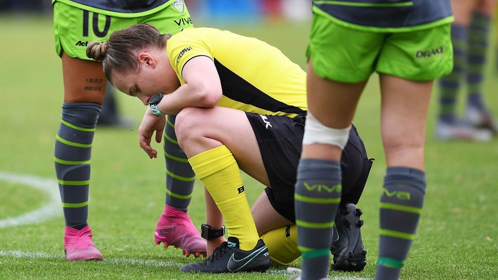 Your Best Opinions - W-League Round 6: 'Players running to save refs, Spamming City and Rioting for Cooney-Cross' Your Best Opinions - W-League Round 6: 'Players running to save refs, Spamming City and Rioting for Cooney-Cross'
