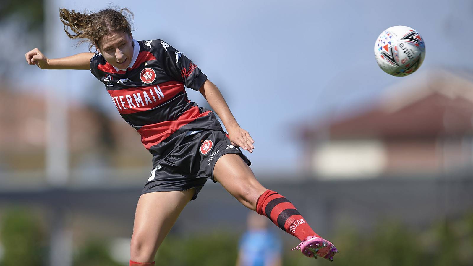 17-year-old steals the show as Wanderers and Adelaide play out thriller 17-year-old steals the show as Wanderers and Adelaide play out thriller