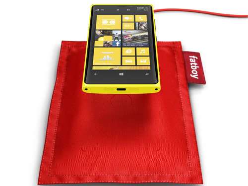 fatboy-rechargeable-pillow-nokia-lumia-920
