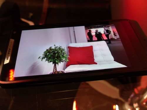 Motorola RAZR i – hands on review