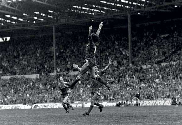 craig6 A goal in the ‘86 FA Cup final at Wembley. Not bad for a boy from Oz.