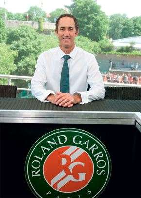 Darren-Cahill