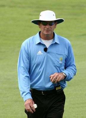 IS214DrinksWith01 Reiffel Player turned umpire