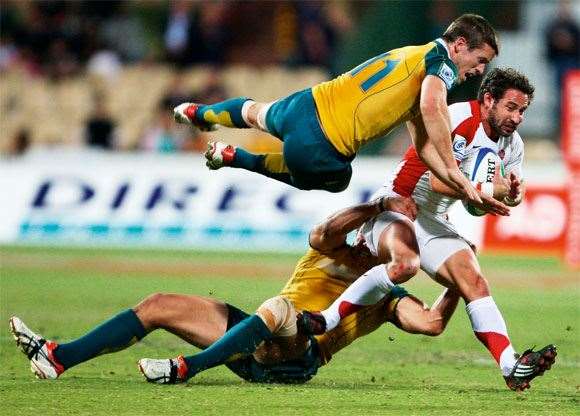 IS215DrinksWith04 It ain’t the circus ... It’s sevens rugby.