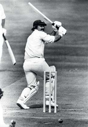 MarshBatting Marsh with the bat: he would have been a hit in T20, no risk.