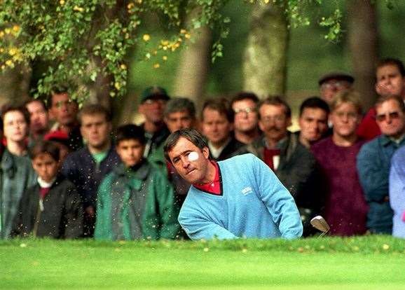 Fellow players would gather around when Seve was practicing his short game. PHOTO: Getty Images.