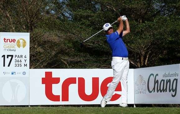 Hend blasts his drive onto the 17th green to set up the winning birdie. PHOTO: Ian Walton/Getty Images.