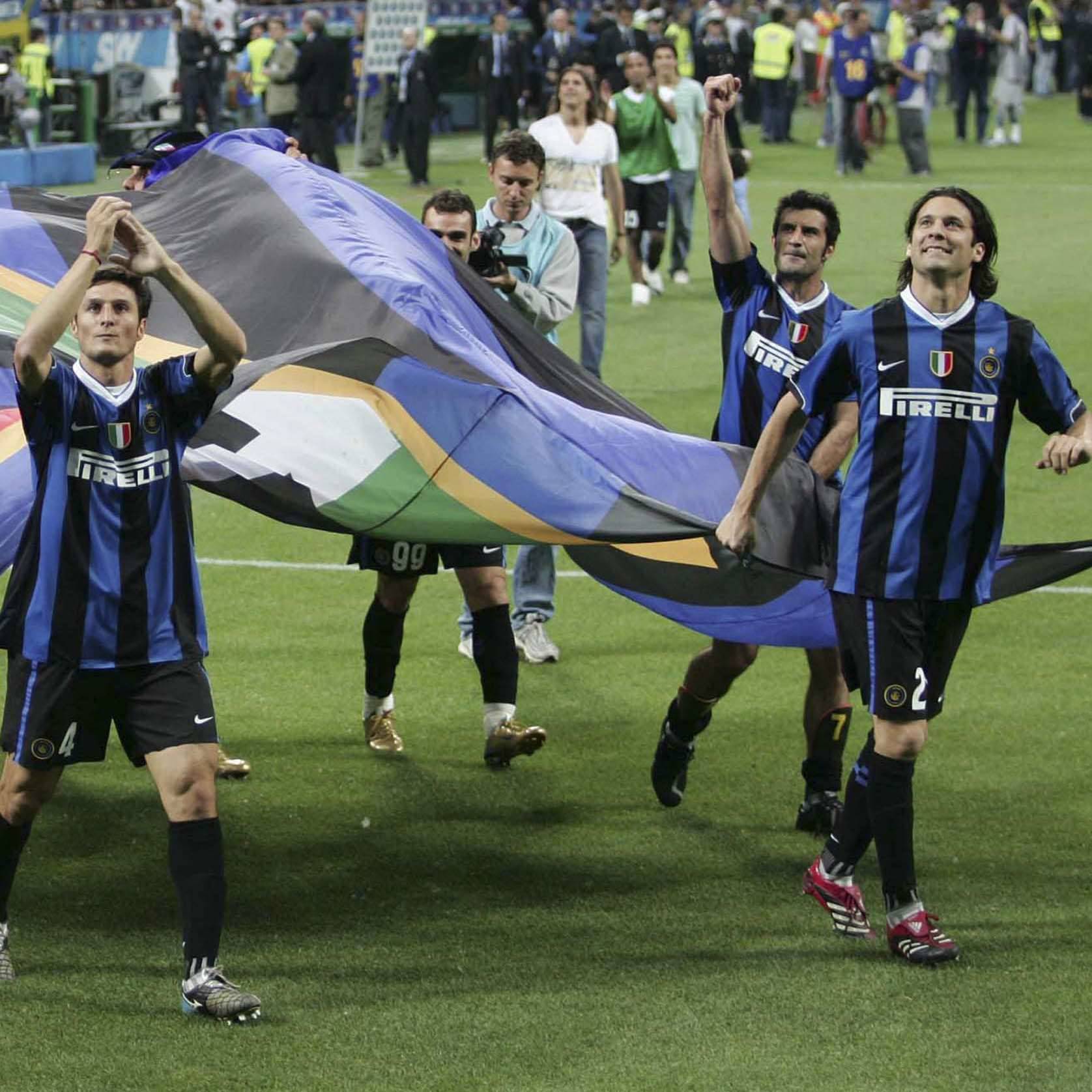 Sampdoria's Gennaro Del Vecchio celebrates after he scored the