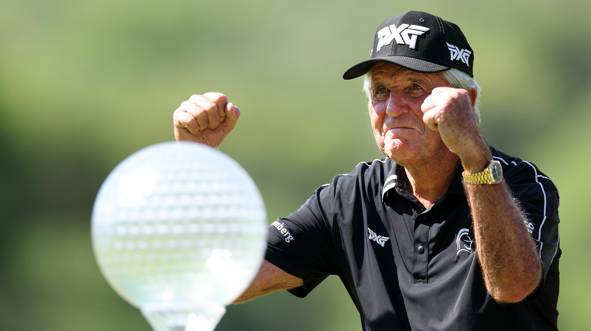 caption-this-and-win-a-dozen-callaway-chrome-soft-balls-golf