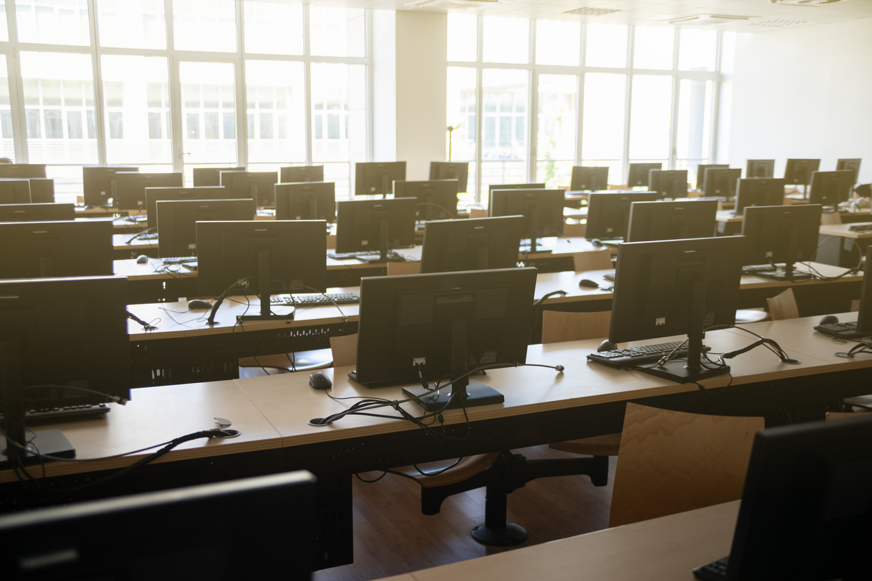 Your client needs 800 monitors for two days - Vimarsana News