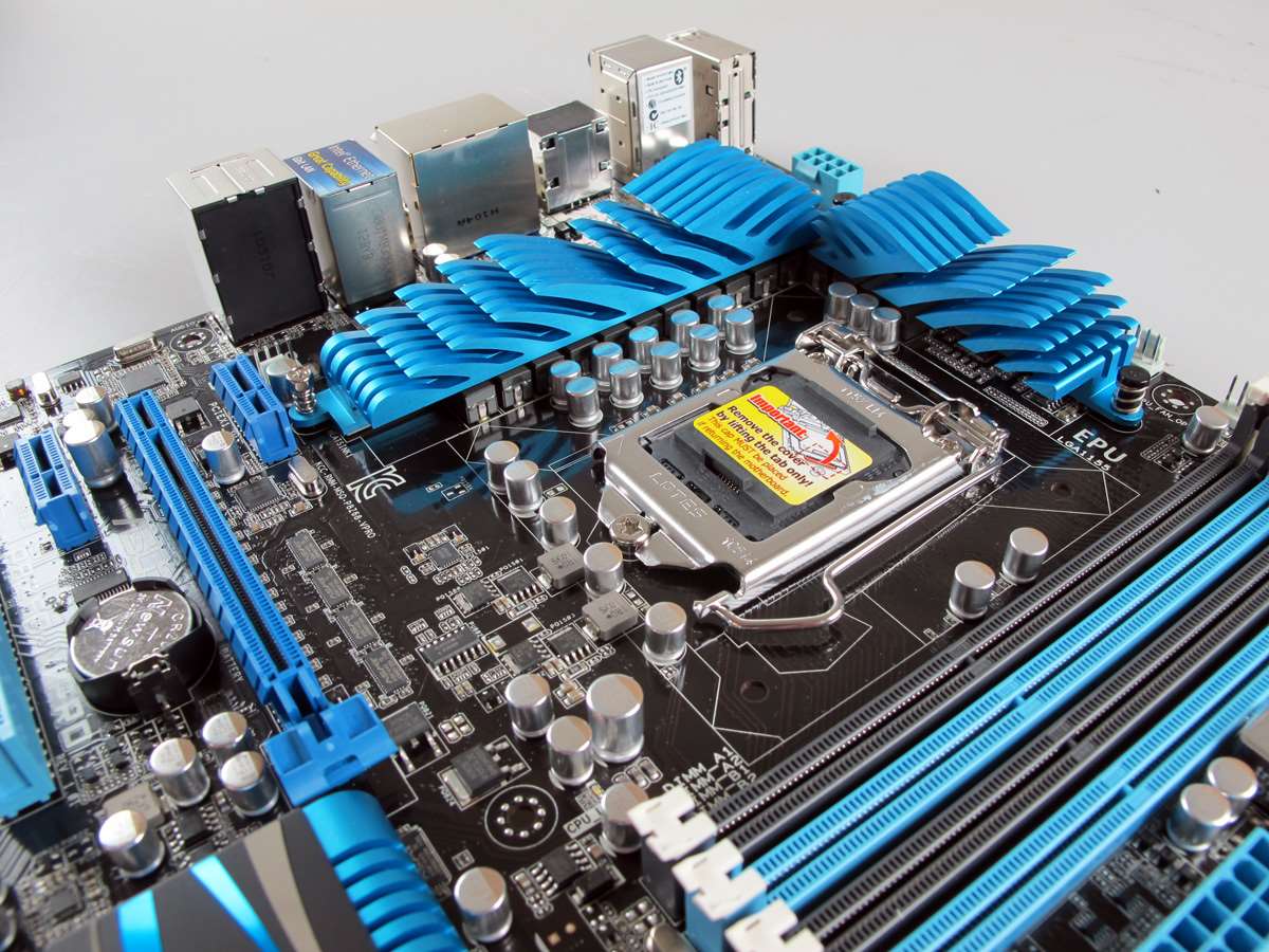 Photos: MSI and ASUS Z68 motherboards unboxed - Hardware - CRN Australia