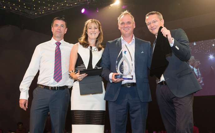 Winners celebrate Telstra partner awards for 2015 - Collaboration ...