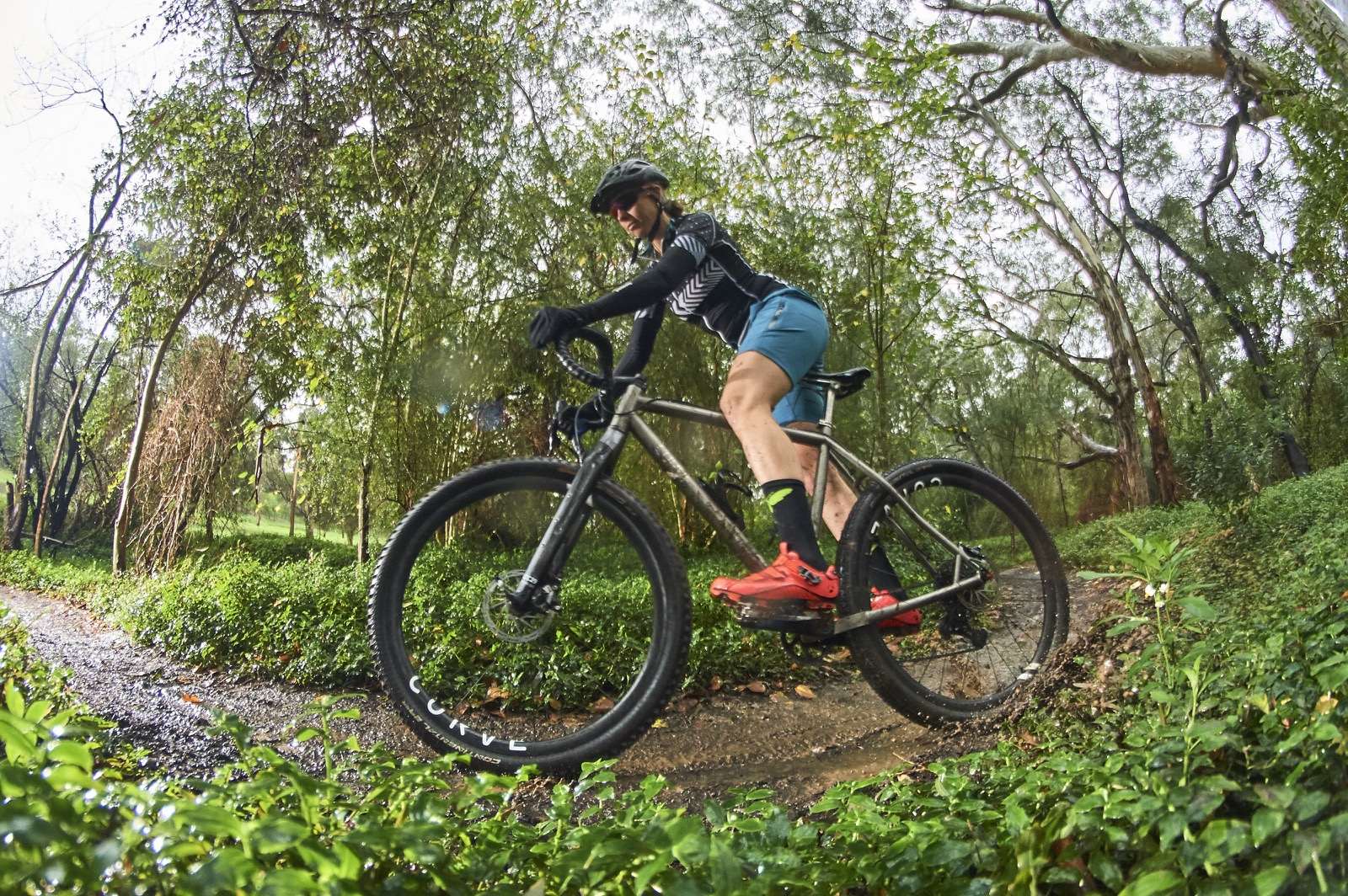 TESTED: Curve GMX monster cross bike - Australian Mountain Bike 