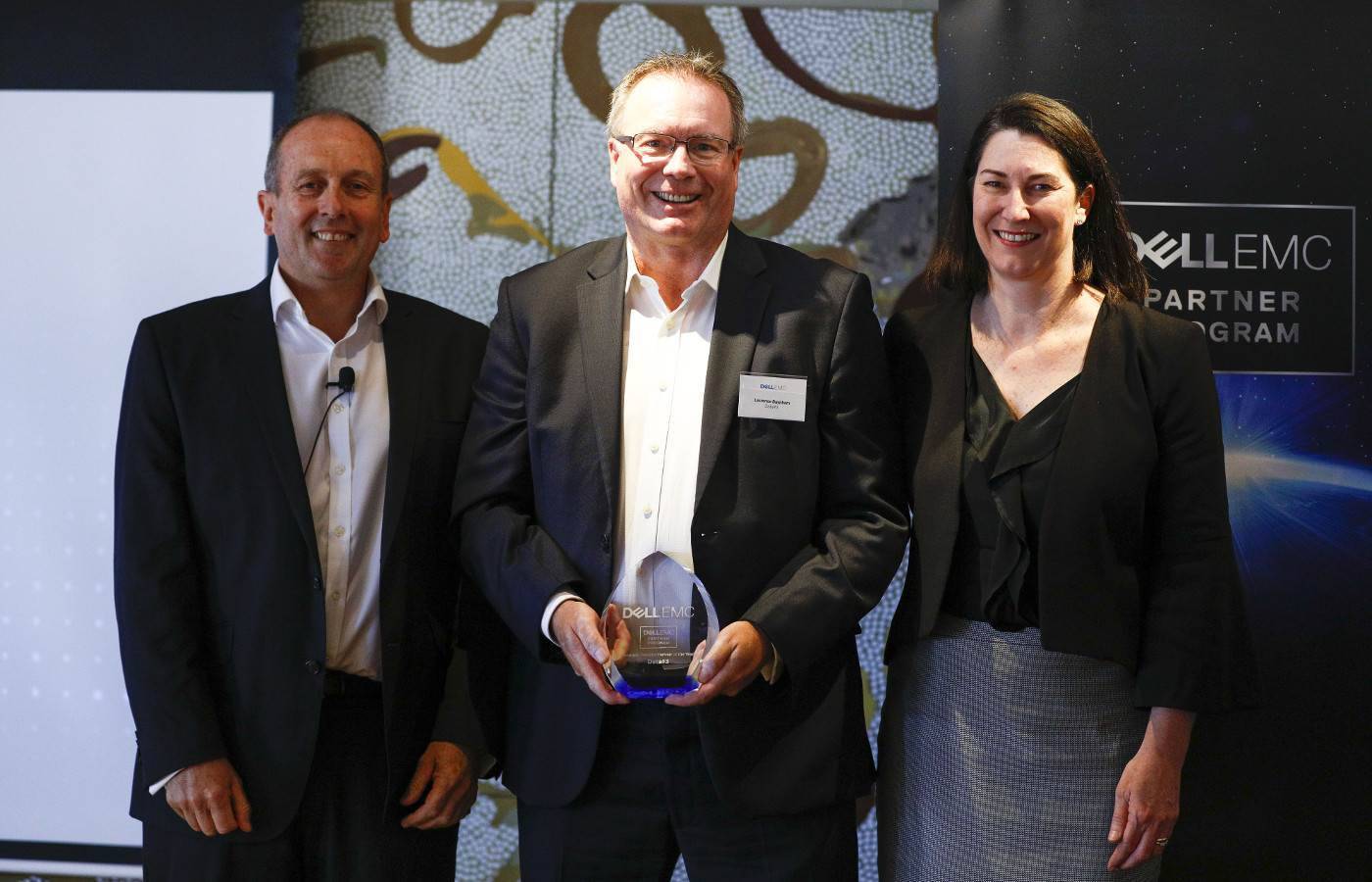 Dell EMC reveals top Australian partners for 2017 - techpartner.news
