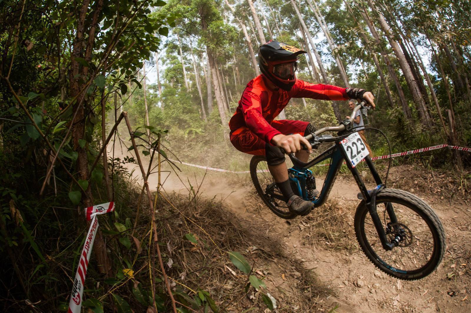 MTBA National DH RD 1 Coffs Harbour Australian Mountain Bike The