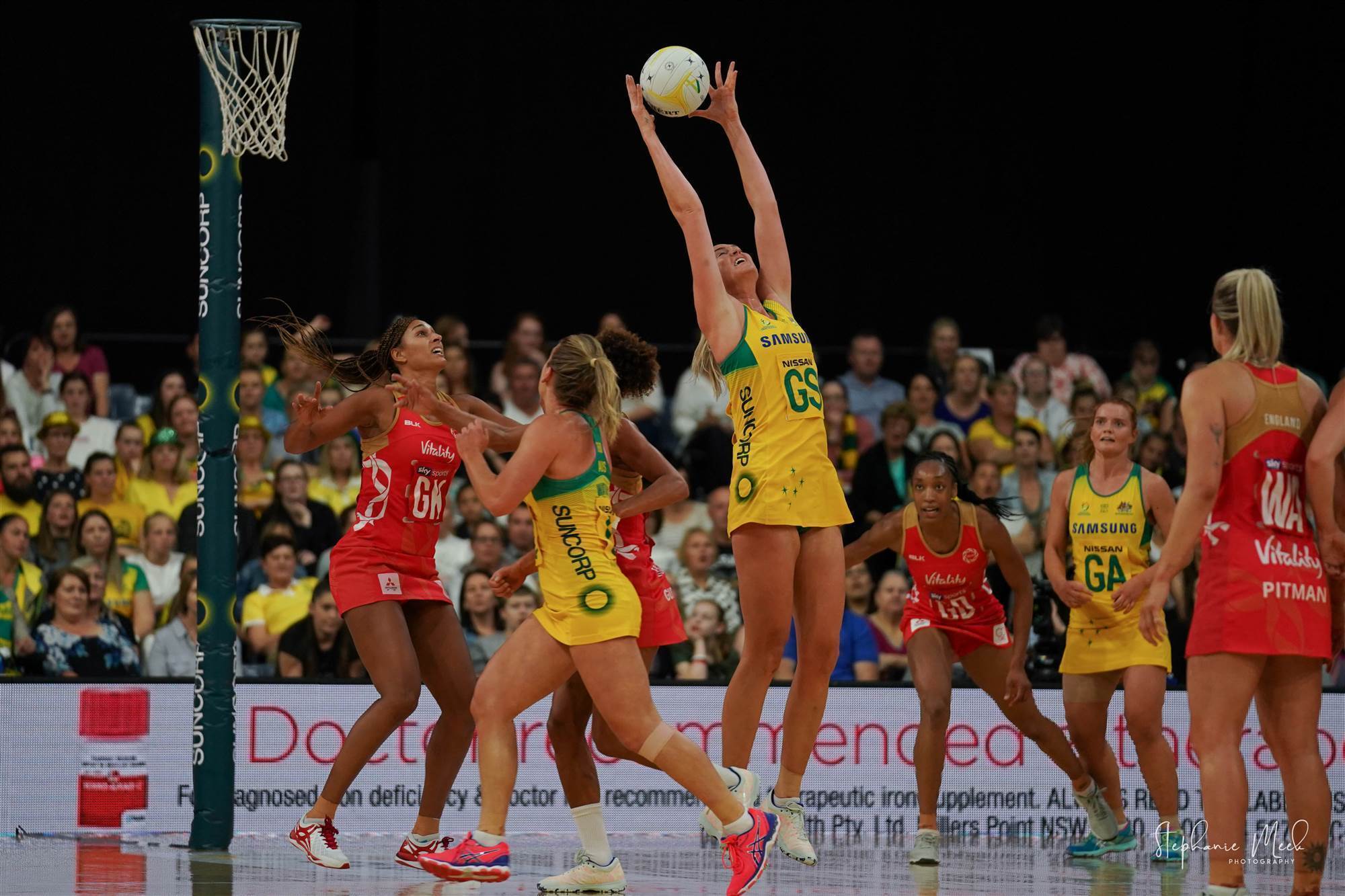 Netball Quad Series - Australian Diamonds V English Roses - The Women's ...