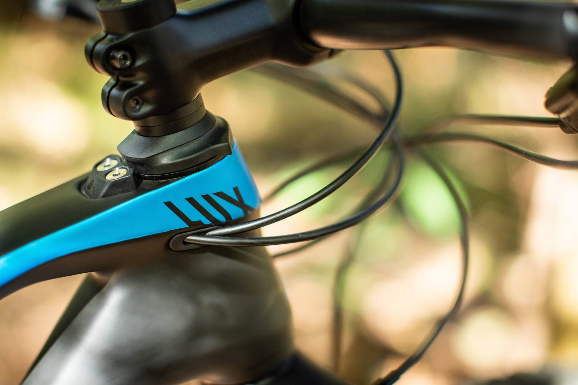 canyon lux cf 9.0 pro race