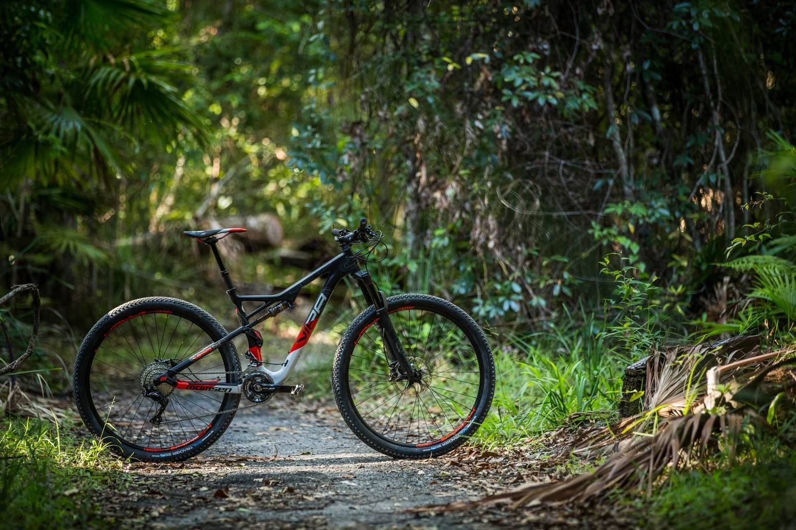 momsen vipa trail alloy 2021