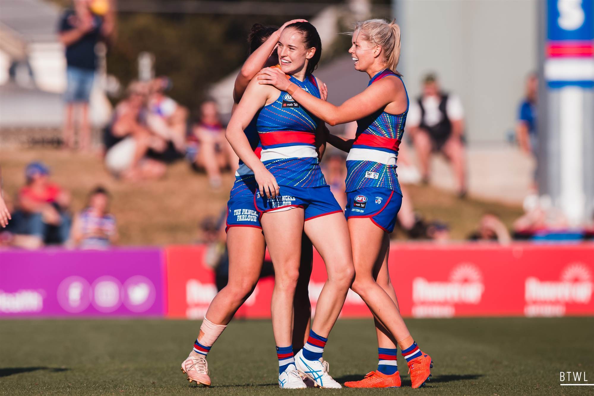 AFLW pic special: Western Bulldogs vs Carlton Blues - The ...