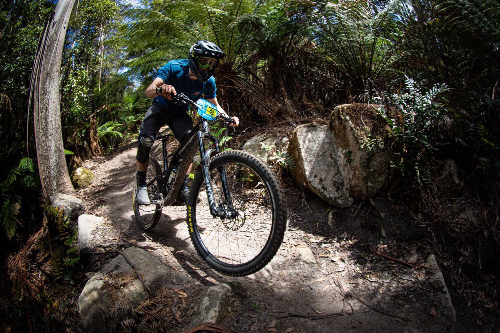 Golden Ribbons and Green Rocks - EMS Enduro hits Blue Derby ...