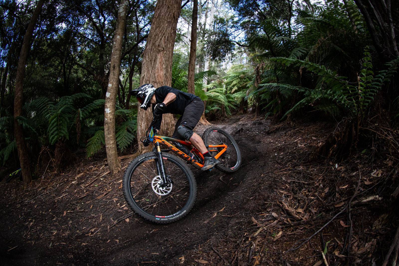 Golden Ribbons and Green Rocks EMS Enduro hits Blue Derby