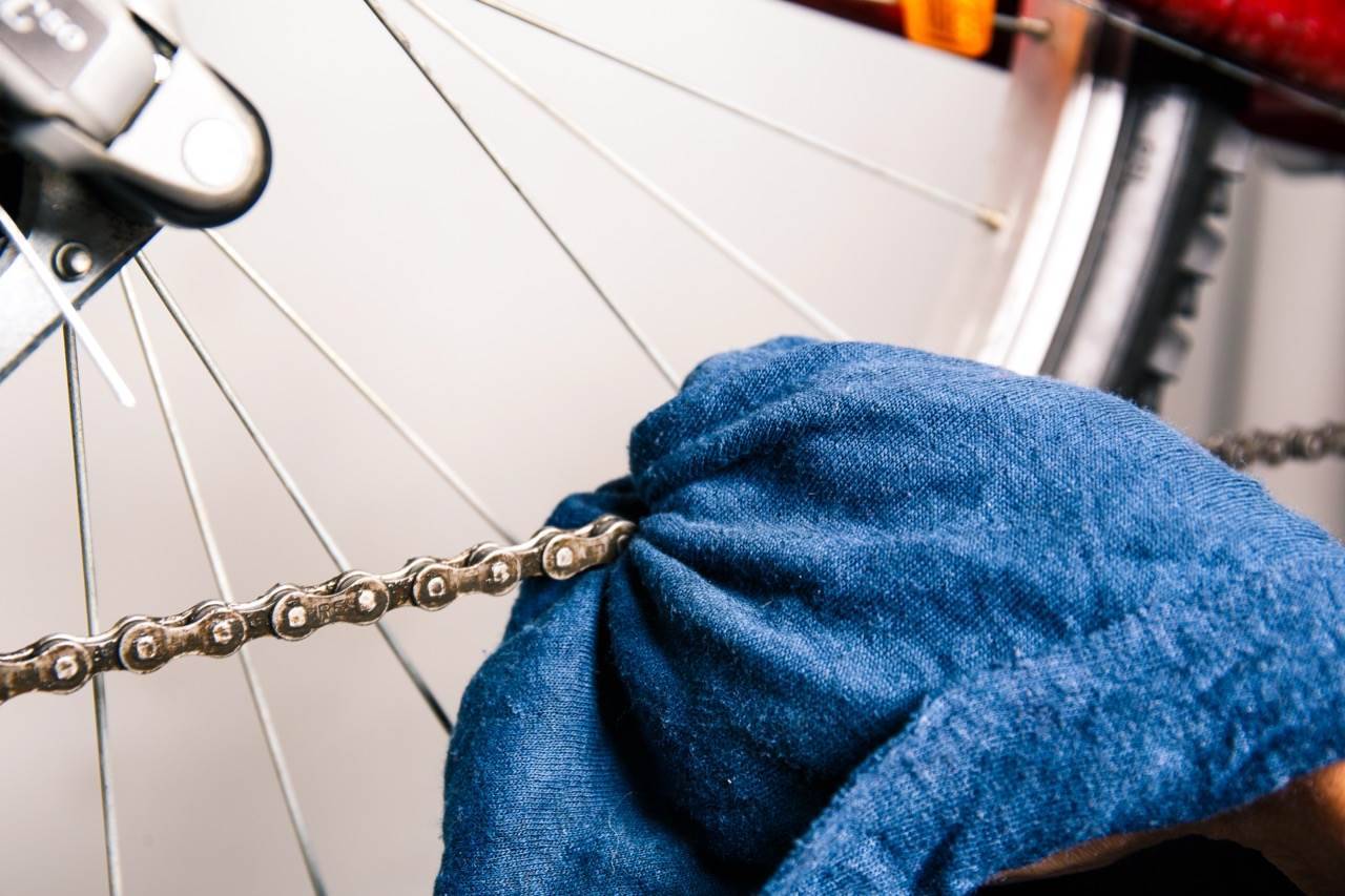 How to degrease your drivetrain Australian Mountain Bike