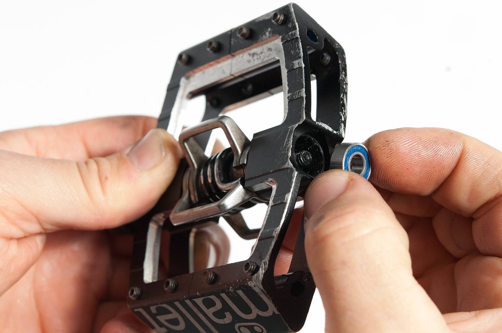 Crank Brothers Mallet DH pedal rebuild Australian Mountain