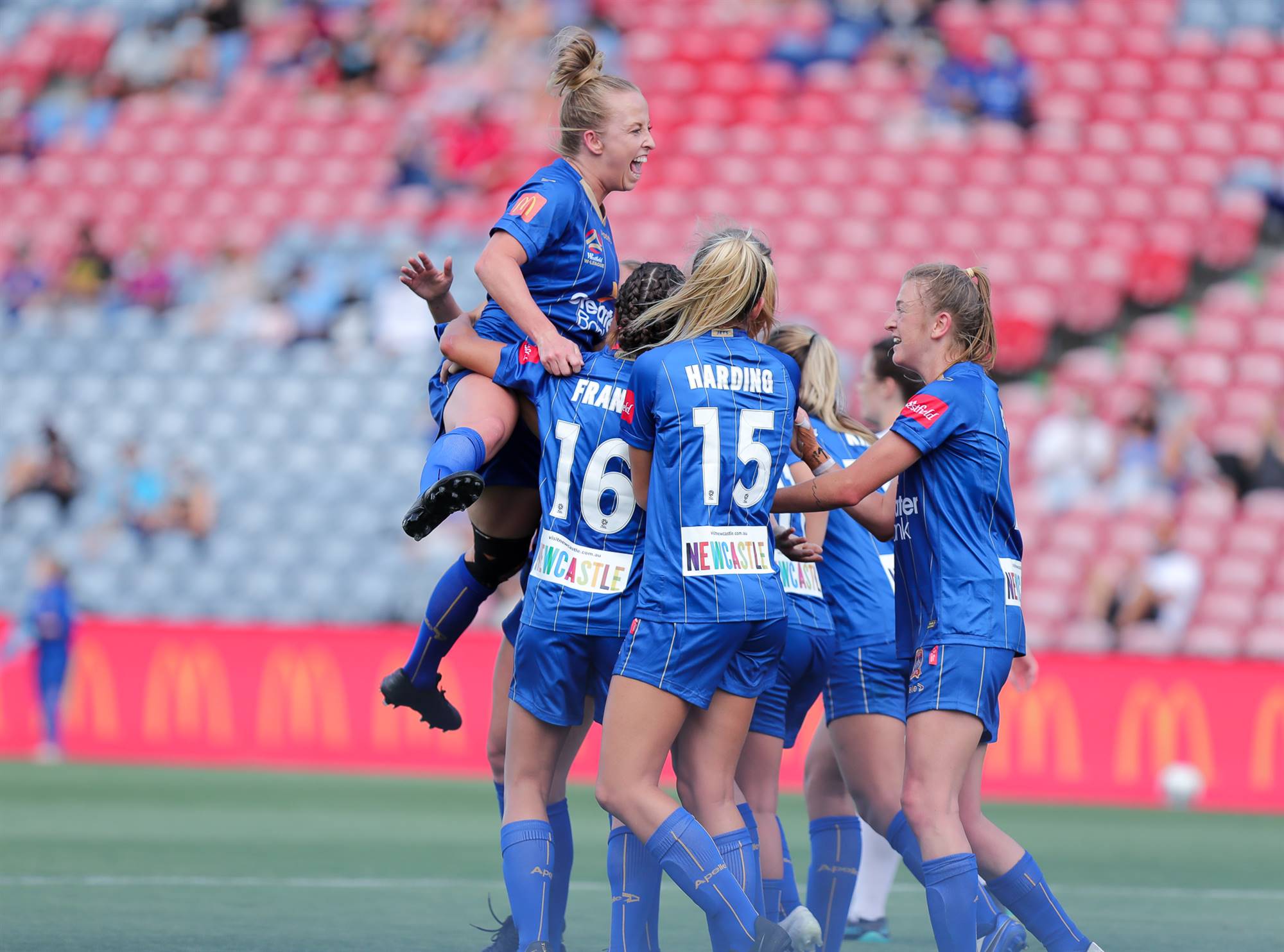 The best pictures from Newcastle Jets v Sydney FC - The ...