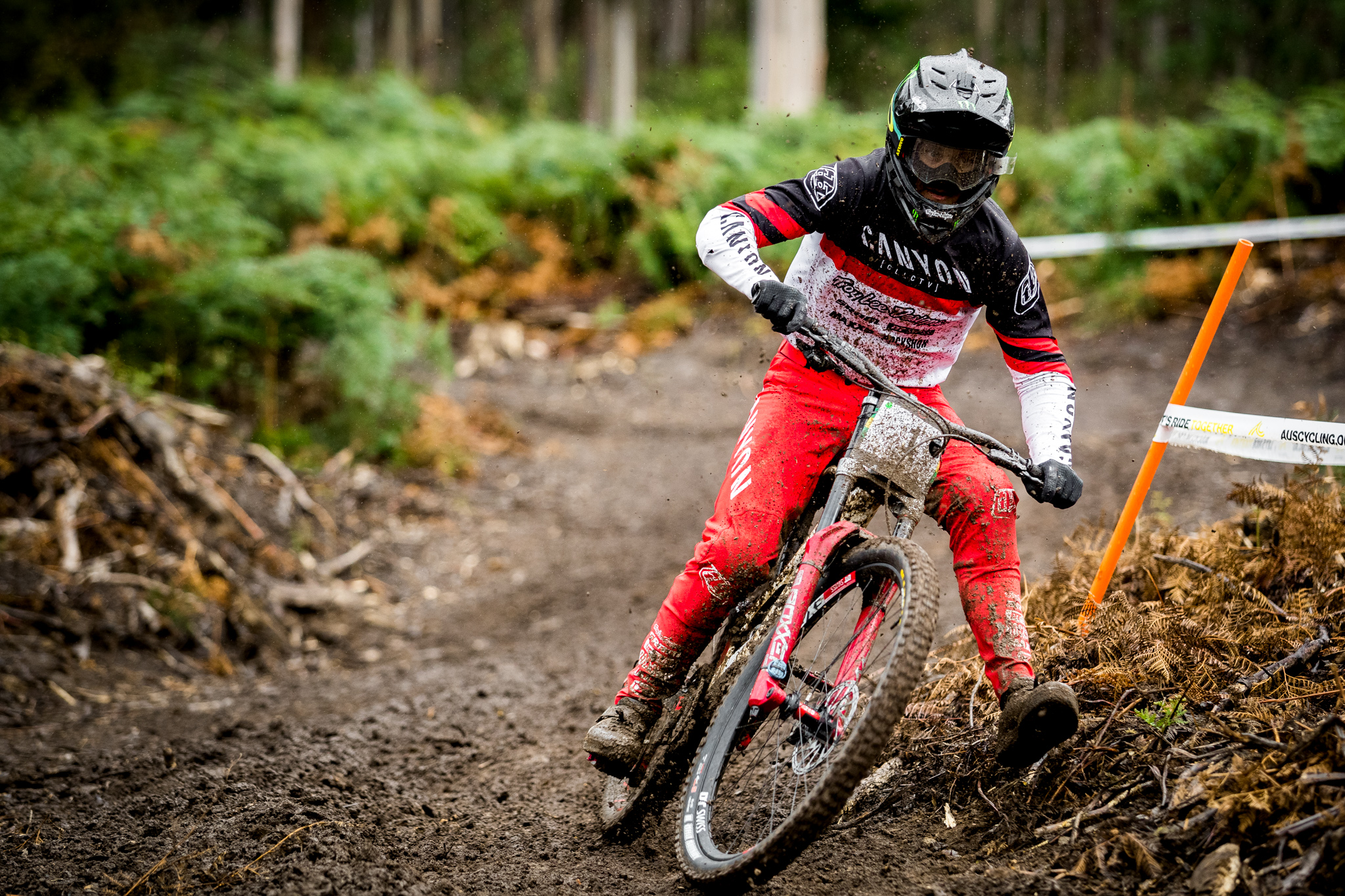 Who can win the Downhill National Championship? Australian Mountain