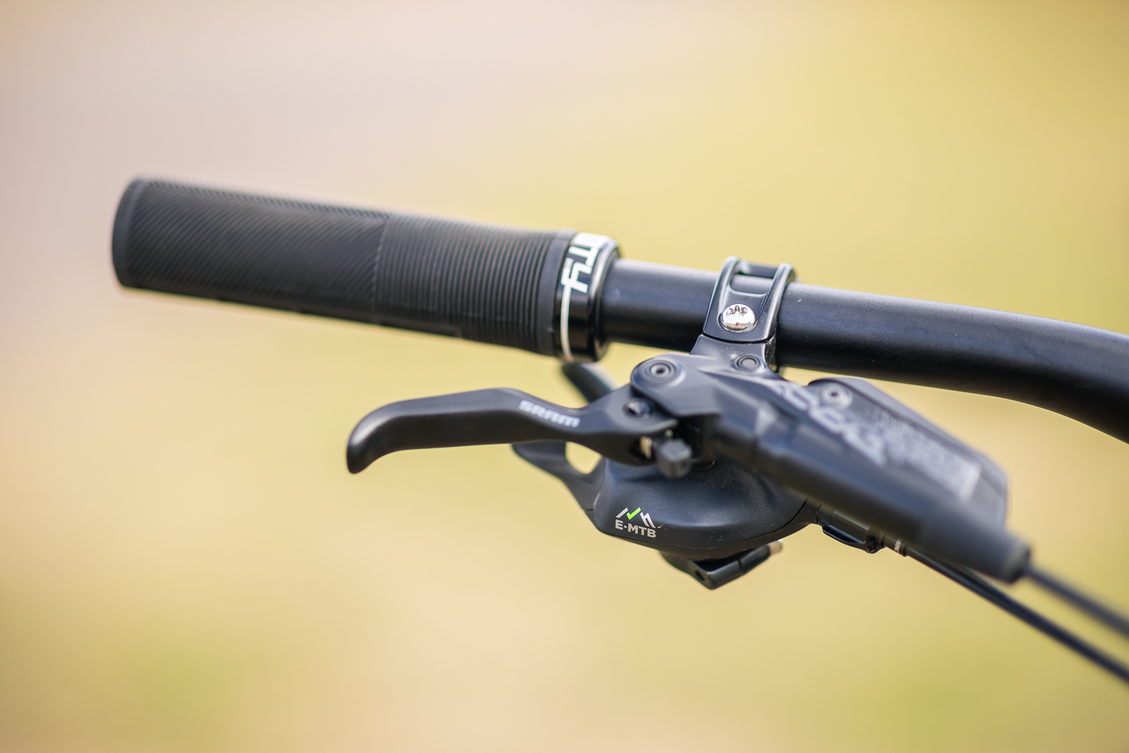 specialized turbo levo handlebar mode remote