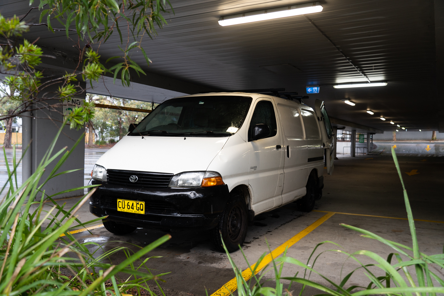 Toyota hiace 2024 sbv van