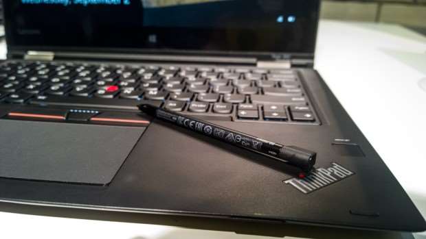 20150908093232_lenovo thinkpad yoga 260 stylus and keyboard