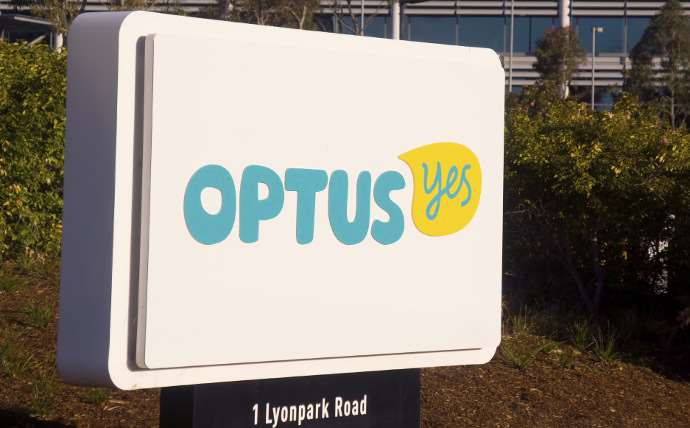 Optus' full-year net profit fell 12 percent - iTnews