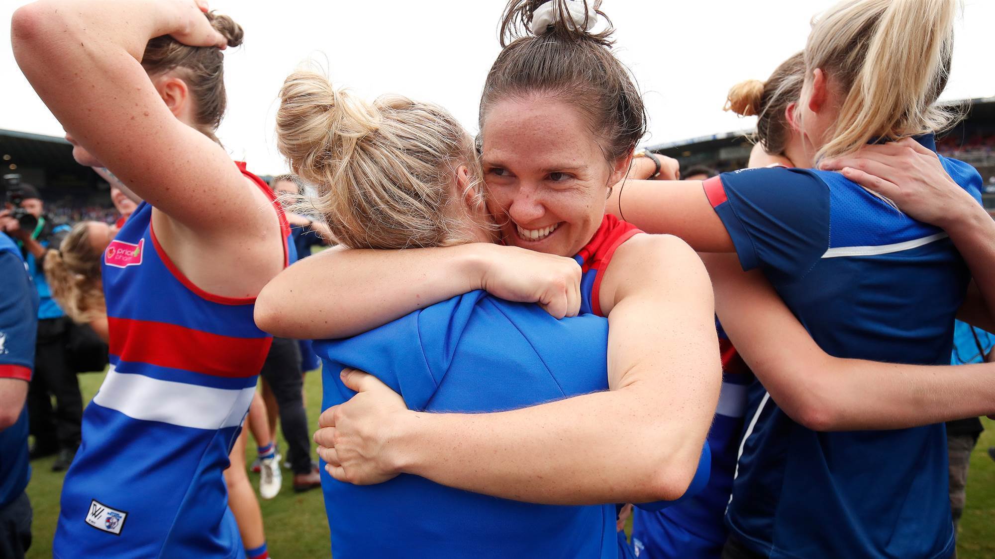 Kangaroos sign big on opening day - AFL - The Women's Game - Australia ...