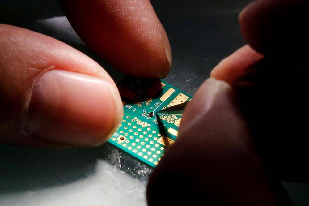 Chip sales rose 6.5 percent globally in 2020