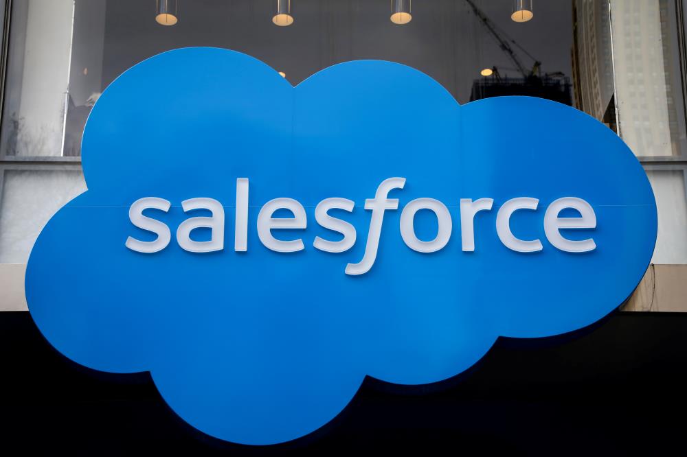 Saham Salesforce jatuh karena perkiraan laba yang mengecewakan – Cloud