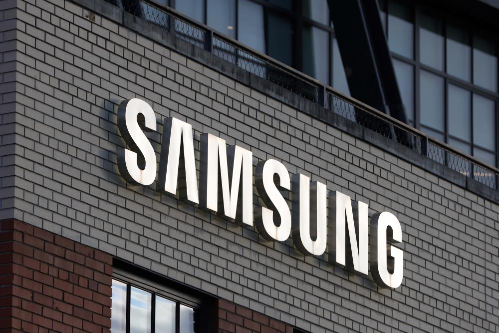 Samsung Electronics flags 96 percent drop in second quarter profit ...
