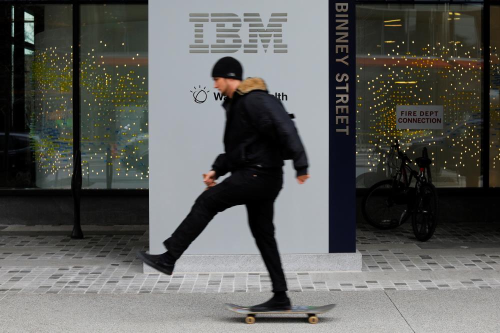 <div>IBM's third-quarter results beat estimates</div>