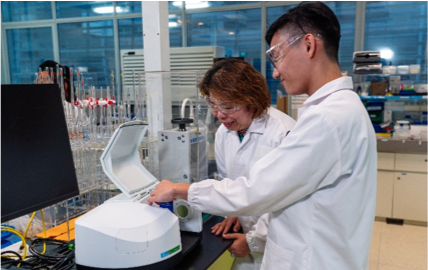 Singapore Polytechnic taps Microsoft to transform laboratories ...