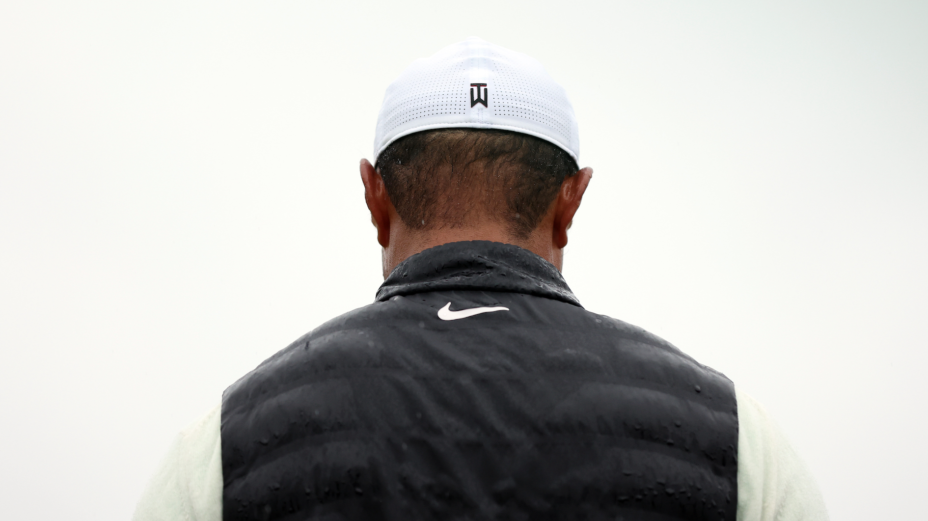 Tiger Woods Withdraws from 2023 Masters Tournament Due to Foot Injury