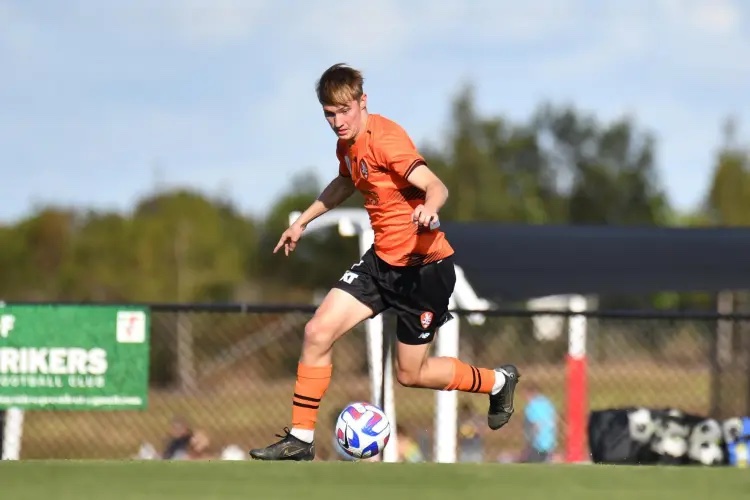 Roar unleash teenager Thomas Waddingham for ALM debut FTBL The home