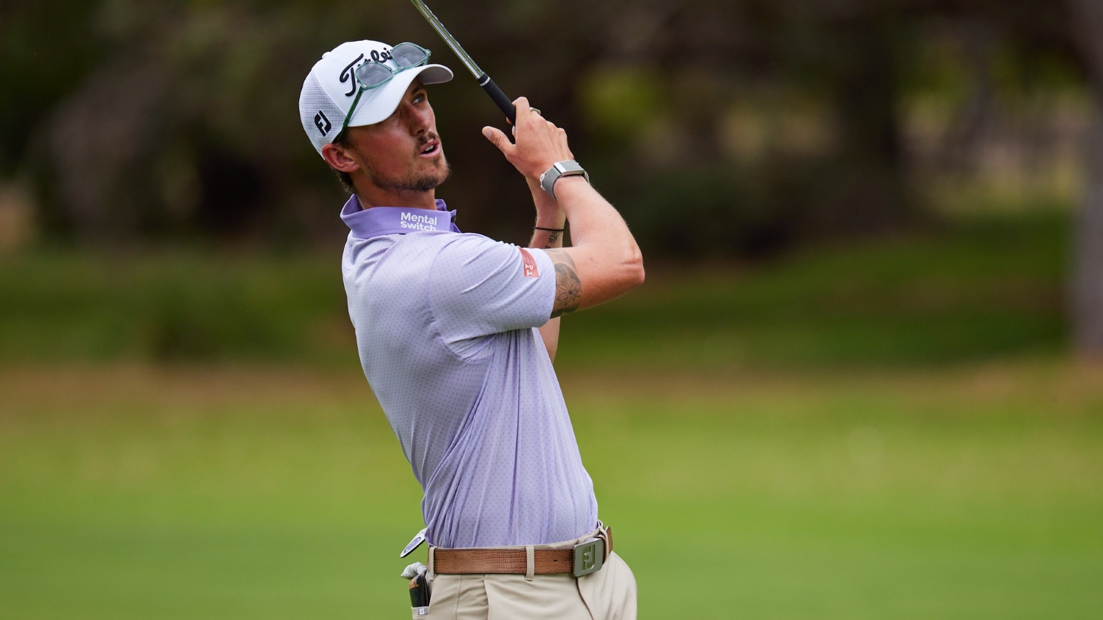 Maxwell marches into WA Open halfway lead