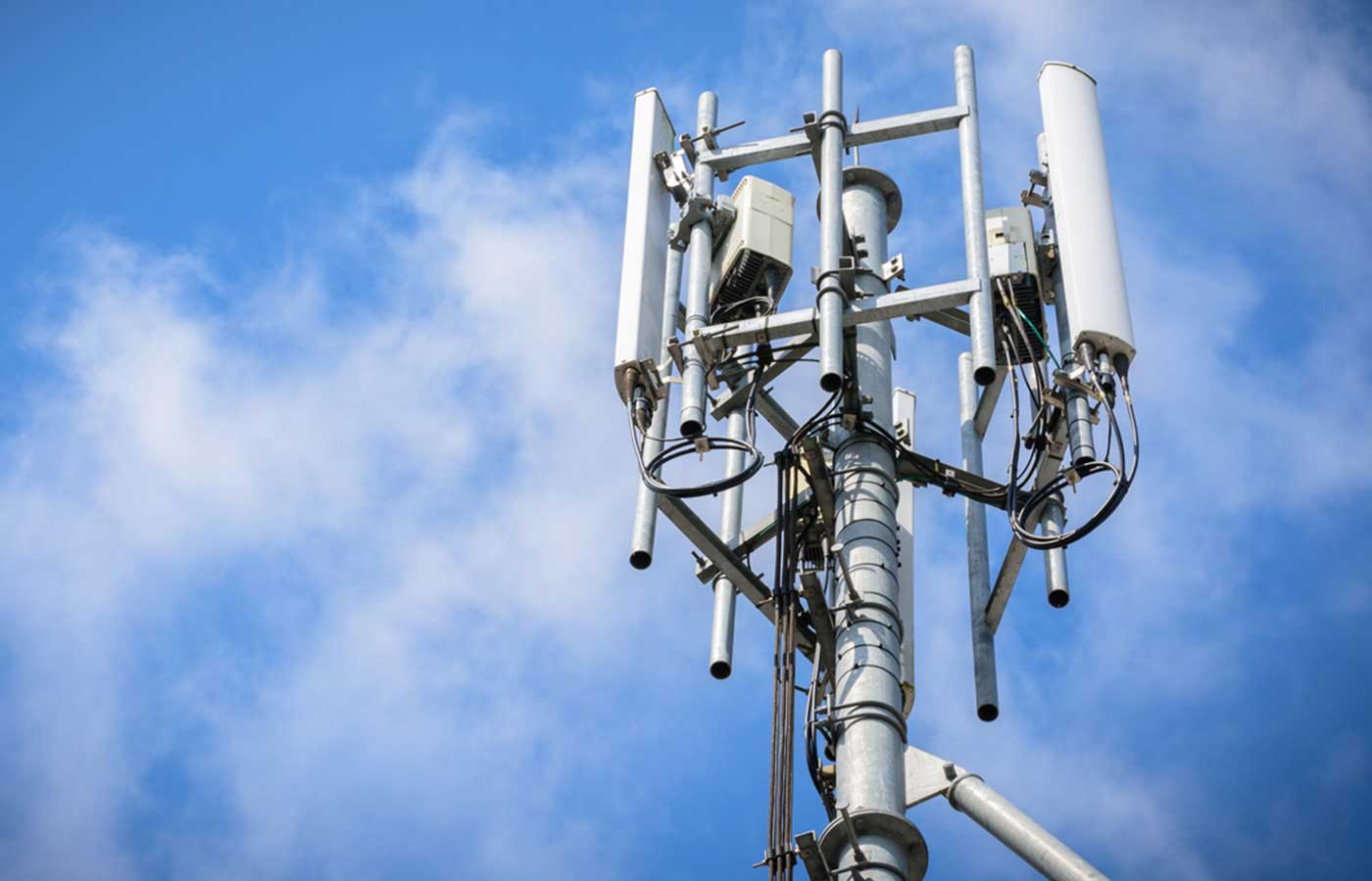 <div>SkyMesh sells Clear Networks' fixed wireless infrastructure</div>