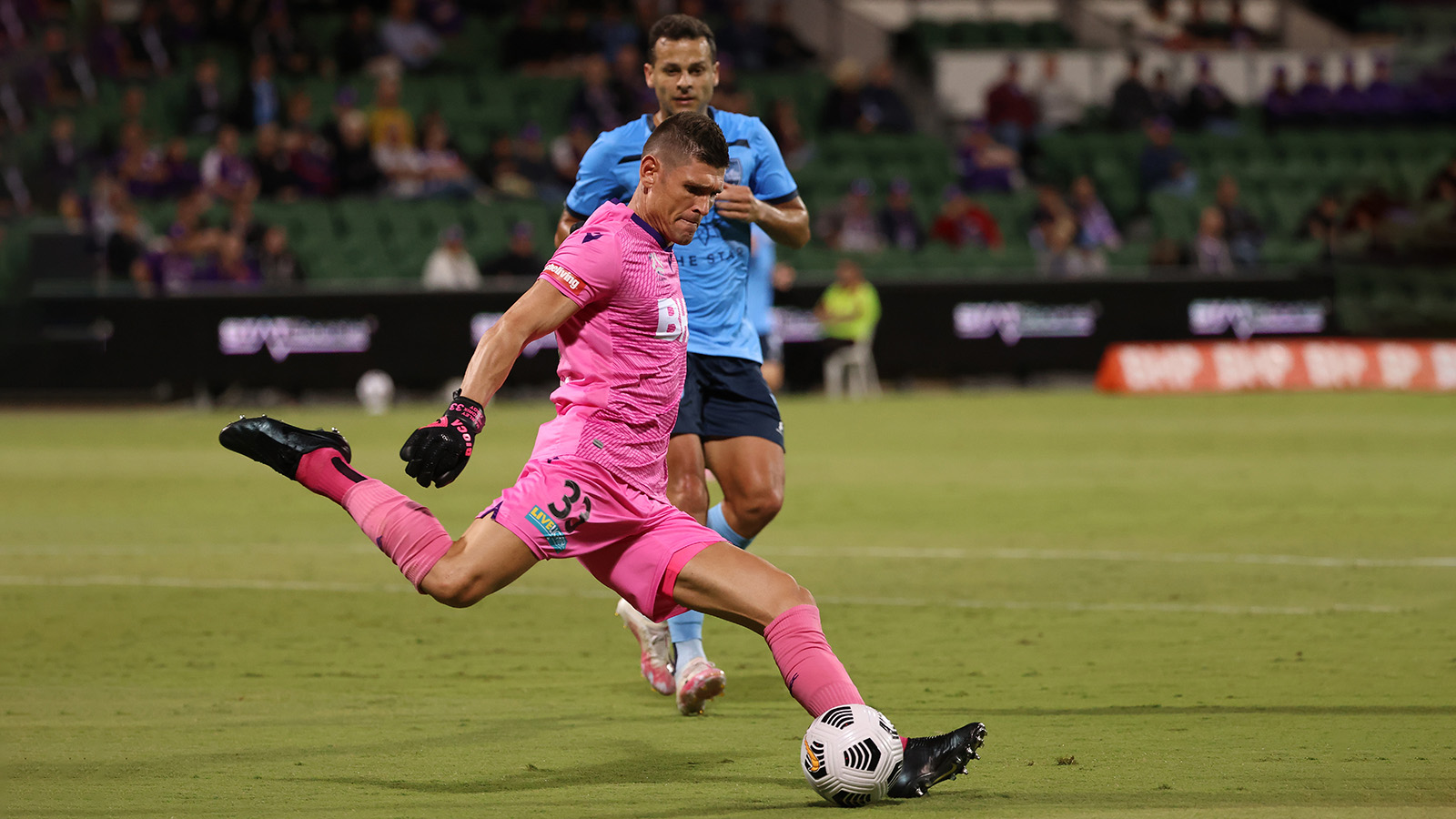 Reddy the hero as Glory draw with Sydney - FTBL | The home of football ...