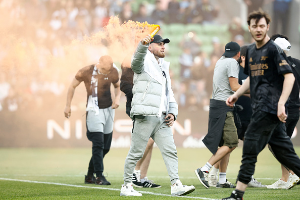 Victory sanctioned after pitch invasion - Vimarsana News