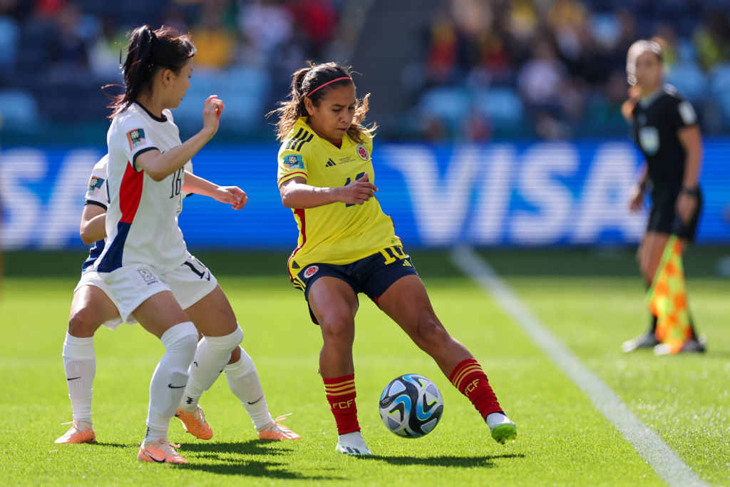 WWC-FTBL |  콜롬비아는 한국이 축구의 본고장인 호주에서 저지른 실수에 대한 대가를 치르게 했습니다.