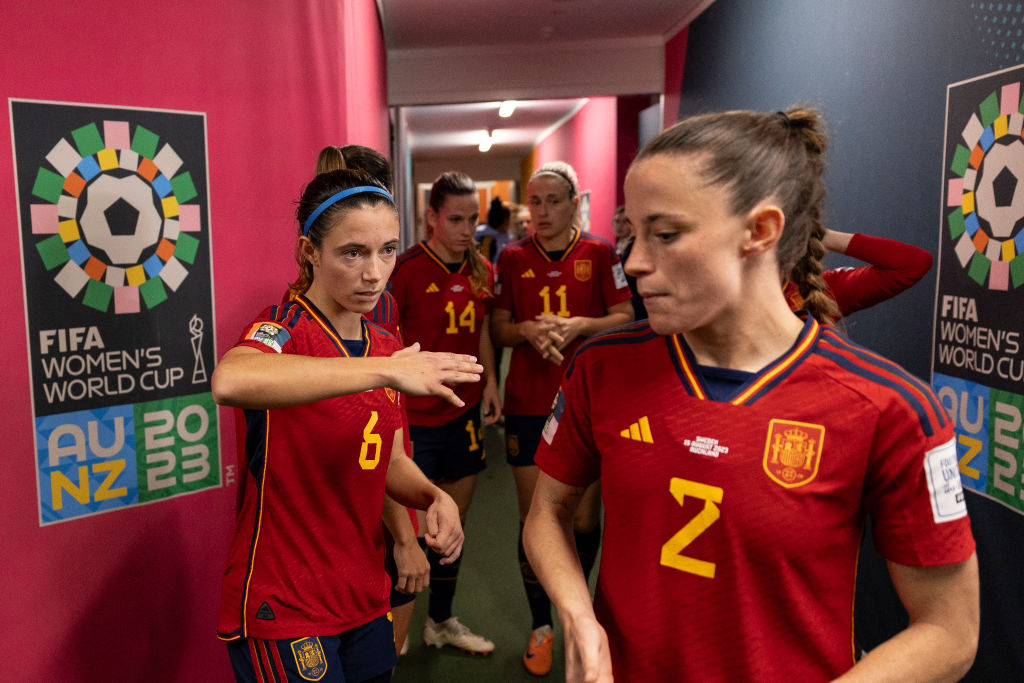 England, Spain take different roads to WWC final